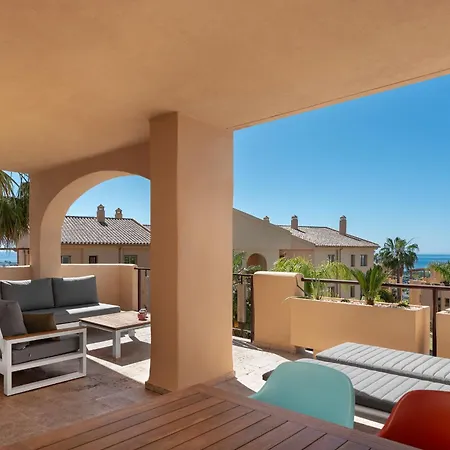 Charming 2-bedroom With Beautiful Sea Views Appartement *