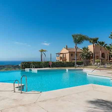 Charming 2-bedroom With Beautiful Sea Views Benahavís