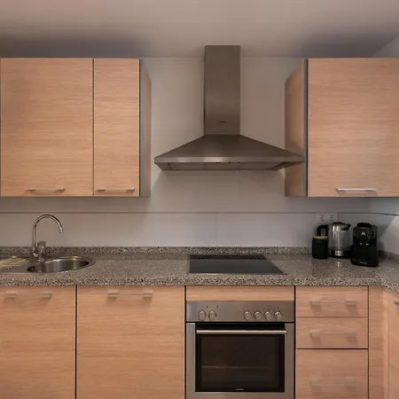 Charming 2-bedroom With Beautiful Sea Views Апартаменты Бенахавис