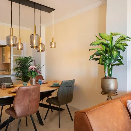 Апартаменты Charming 2-bedroom With Beautiful Sea Views Бенахавис