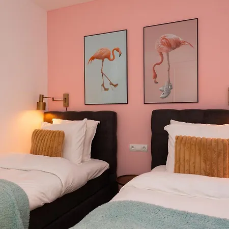 Charming 2-bedroom With Beautiful Sea Views Апартаменты Бенахавис