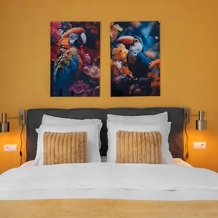 Апартаменты Charming 2-bedroom With Beautiful Sea Views Бенахавис