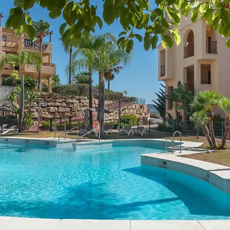 Appartement Charming 2-bedroom With Beautiful Sea Views *