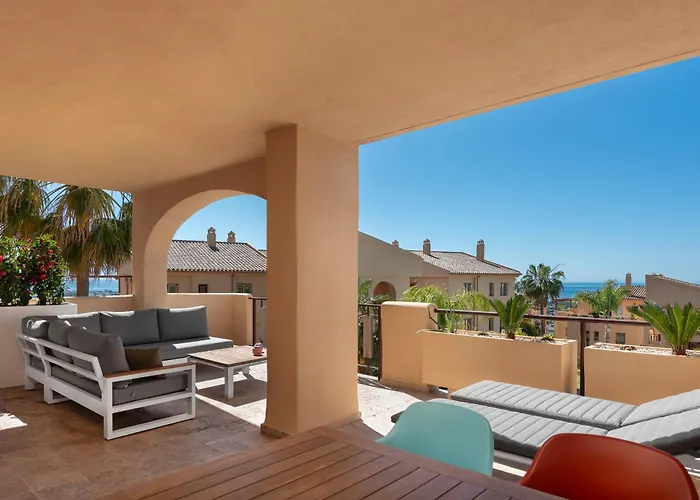 Charming 2-bedroom With Beautiful Sea Views Appartement *