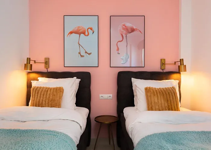 Appartement Charming 2-bedroom With Beautiful Sea Views *