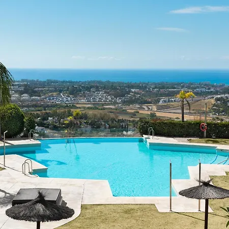 Charming 2-bedroom With Beautiful Sea Views