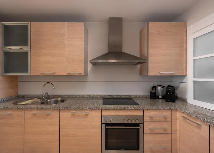 Charming 2-bedroom With Beautiful Sea Views 아파트 베나하비스